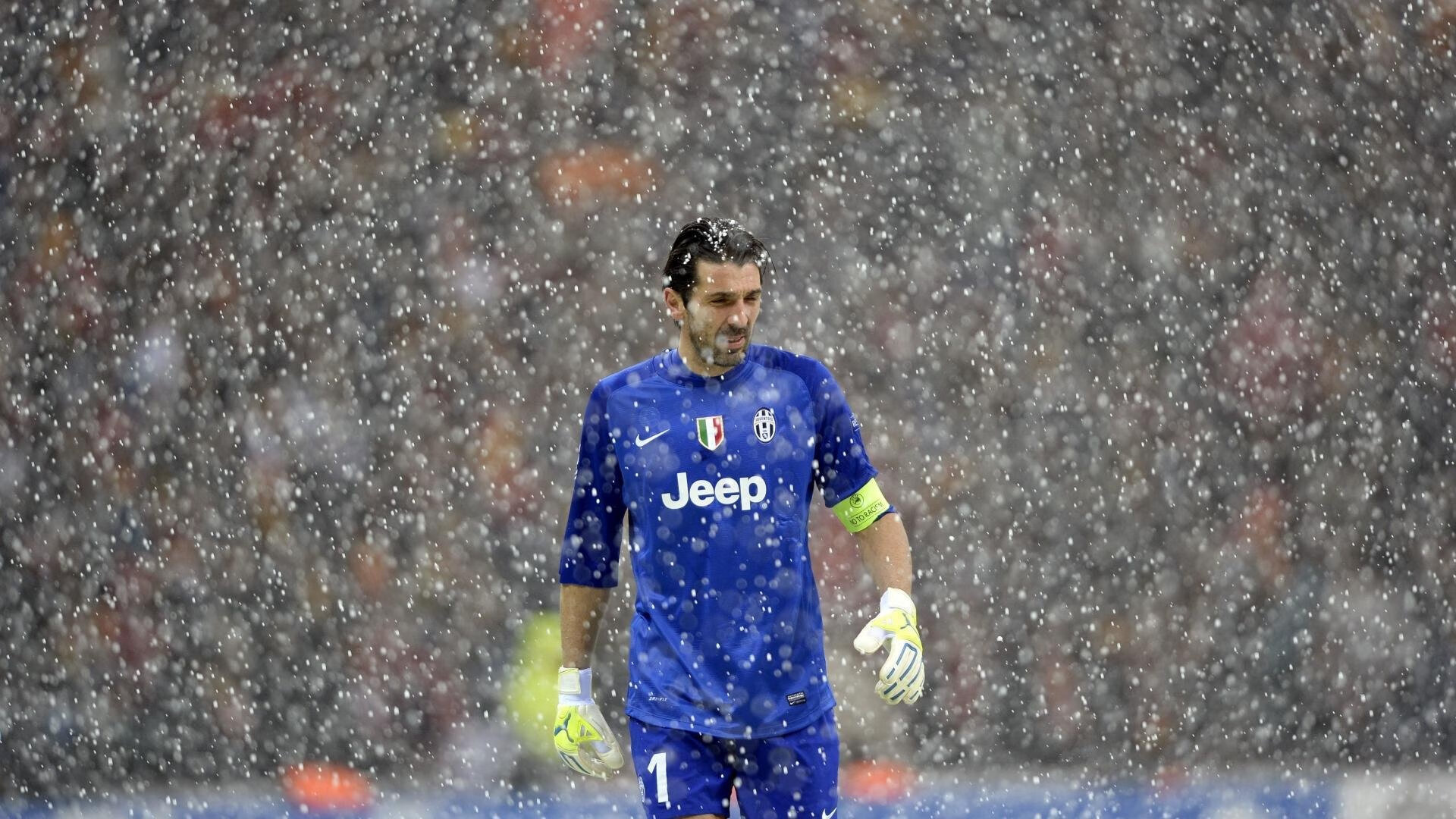 开云体育app-阿拉巴诠释何为大场面先生，当NBA季后赛之夜遇见足球巨星的闪耀价值