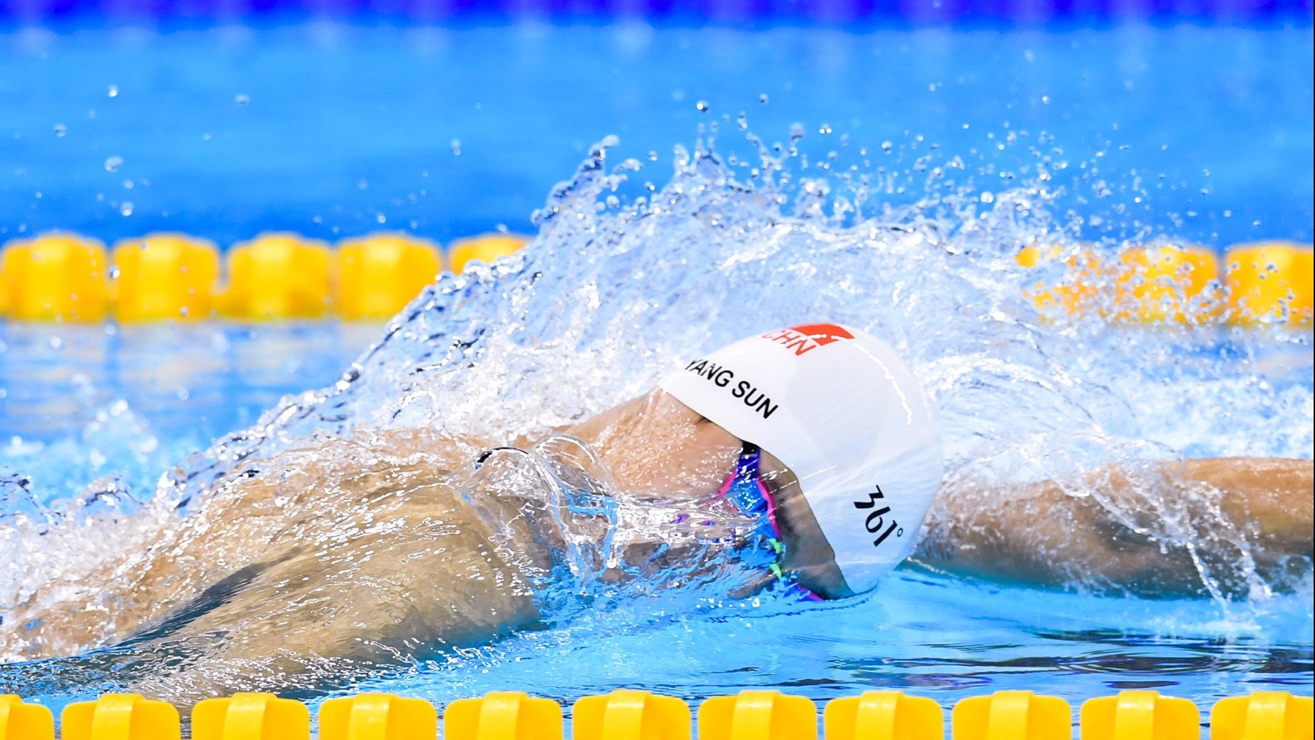 当篮球撞上赛车，奇才打穿马刺之夜，约基奇如何在F1式年度争冠中接管比赛